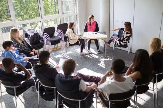 出國留學如何迅速適應英國大學課堂？