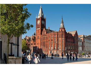 利物浦大學不只是可以學習,還有足球、大海和音樂