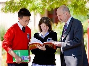 大專生申請英國留學，有哪些途徑？