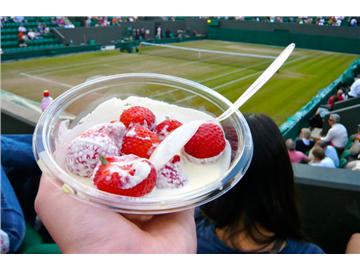 在英國溫網和奶油草莓到底有什么關系？