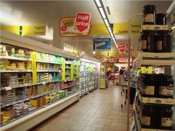 英國超市，做活動特價語