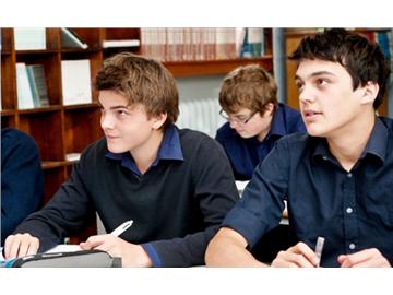 高二有哪些方式出國留學，可以到英國讀本科嗎