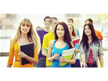 出國留學一定要找中介嗎？DIY和中介的區別主要在哪些方面