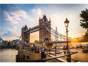 英國留學費用太高土豪專屬？2017年留學國家性價比TOP1我選英國