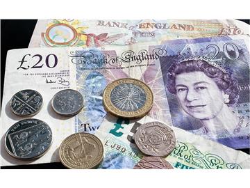 出國留學中介費多少，為什么差別那么大？