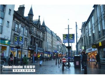 北京留學中介哪個好，到英國讀研找哪家