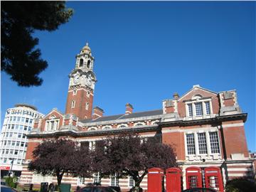 英國伯恩茅斯普爾學校，申請要求有哪些