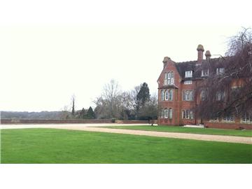 英國阿丁萊學院，本科升學率如何