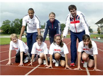 英國高中留學有哪些條件，對成績有要求嗎？