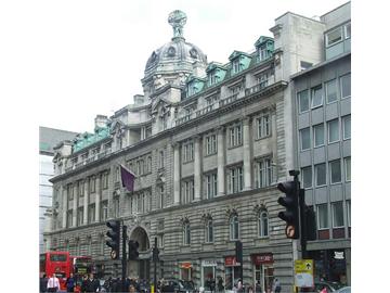 英國時尚管理專業院校推薦?。。? onerror=