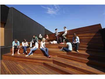 去英國讀研一定要是211以上嗎，雙非可以申請到G5么？