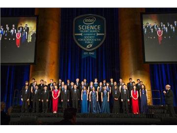 近日，華裔學生獲英特爾獎